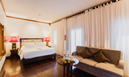 Honey Moonlight Suite